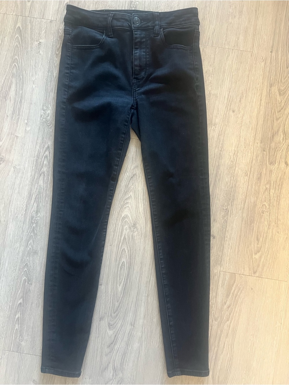 American Eagle Outfitters Women's Straight Leg Jeans — Black